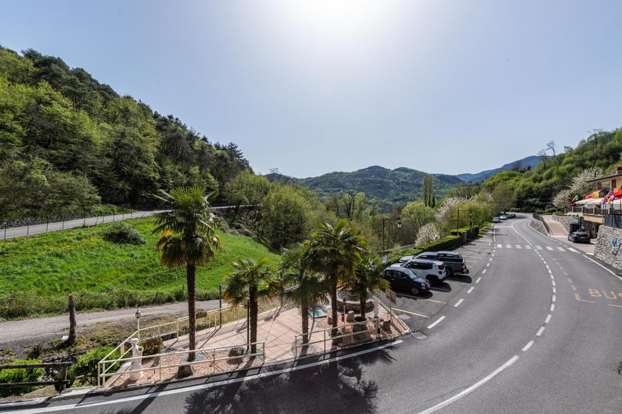 Residence Tatiana Dependance Tremosine Exterior foto